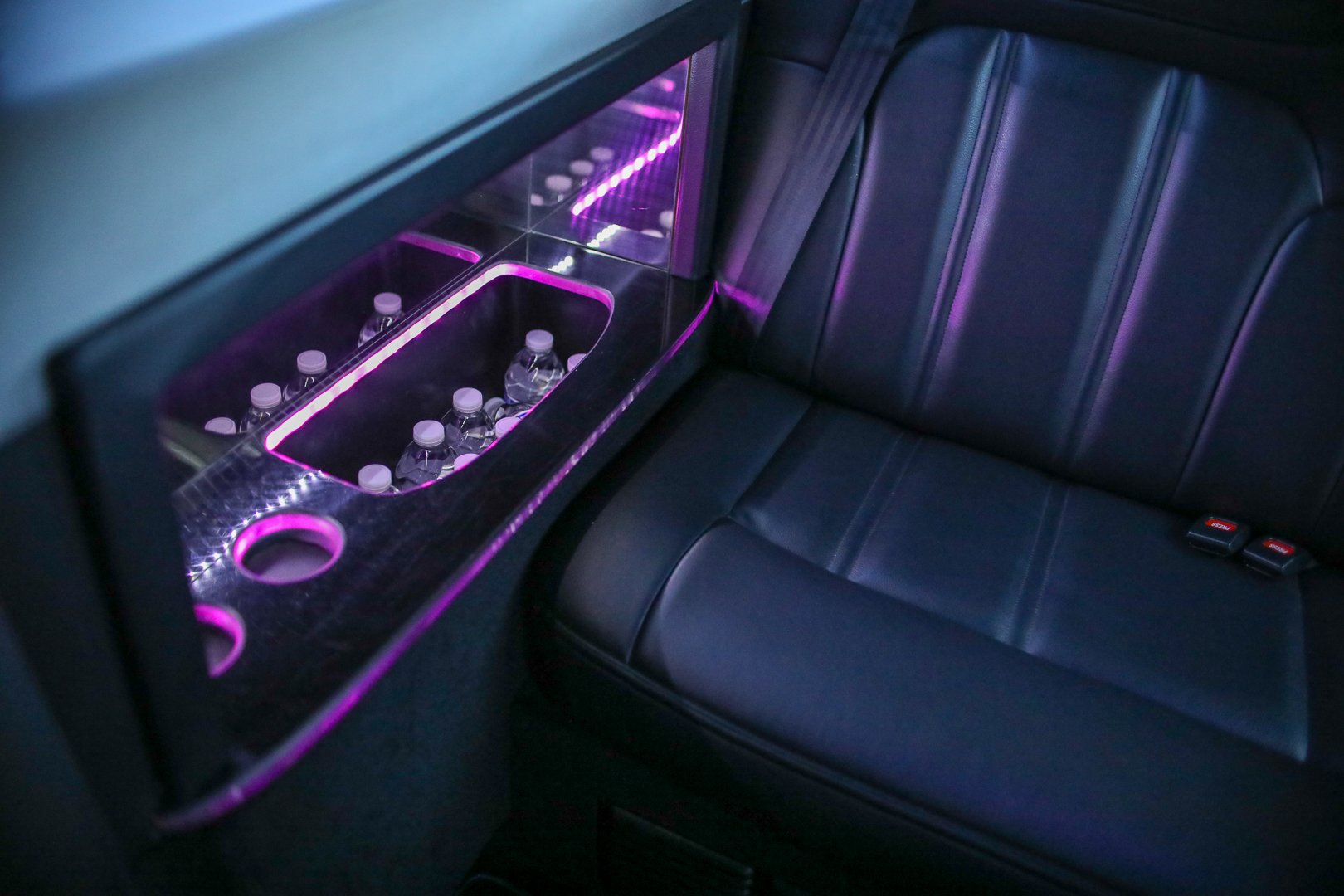 118 - white stretch limo - interior pink beverage cooler