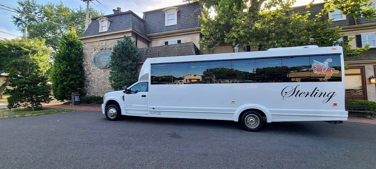316 Limo Bus at Peddlers Village