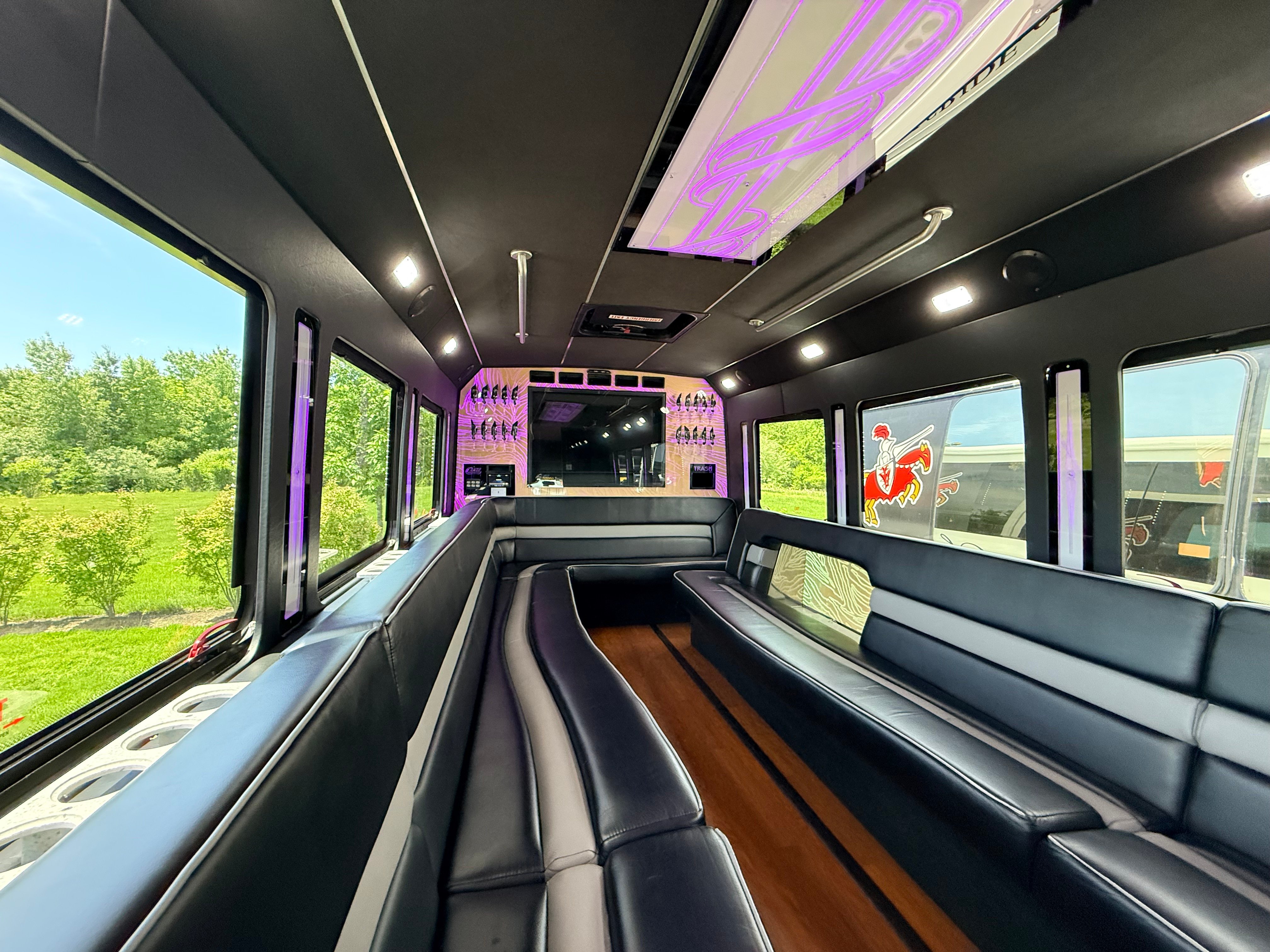 Limo bus 320 Interior 