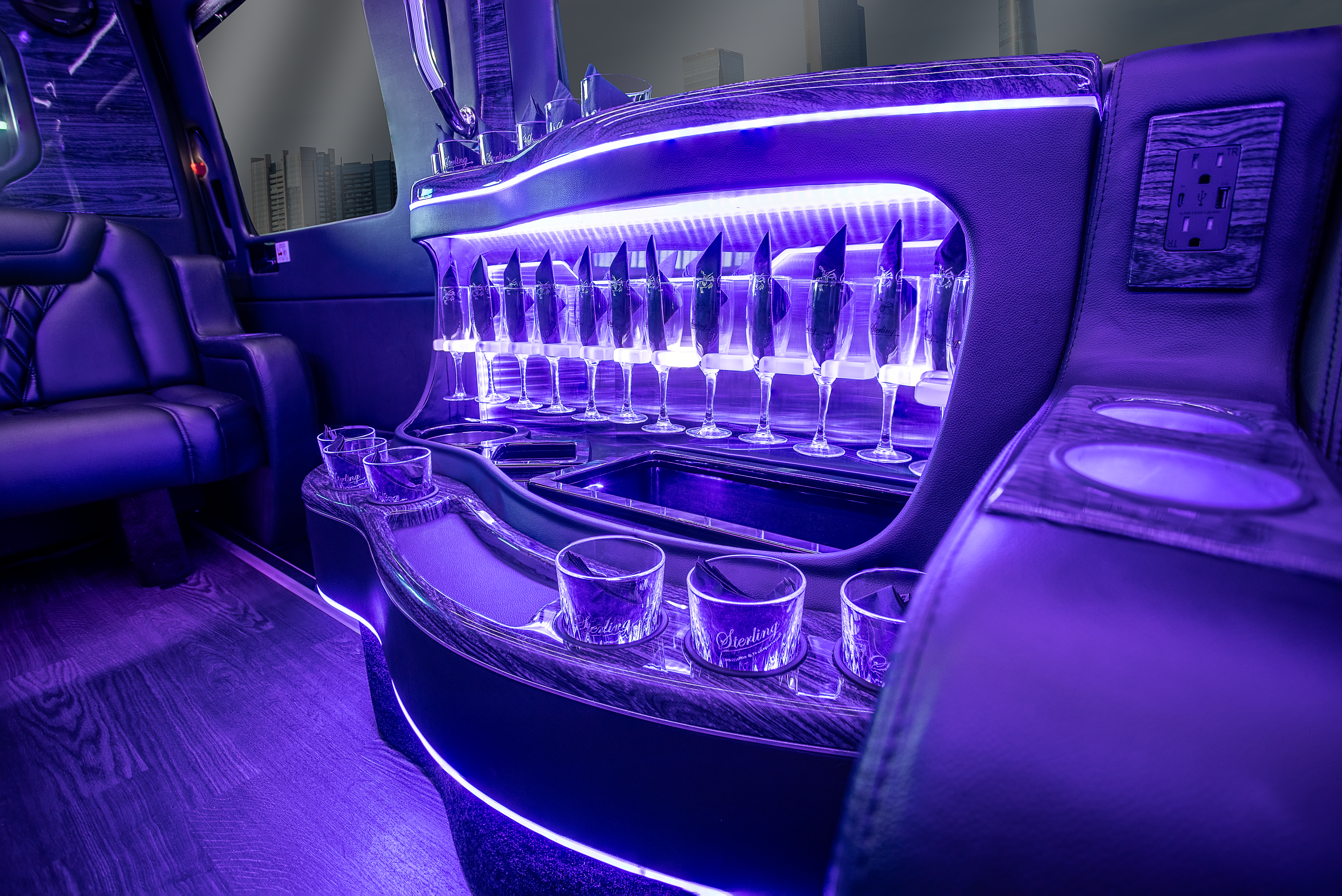 Sprinter Limo Int Bar