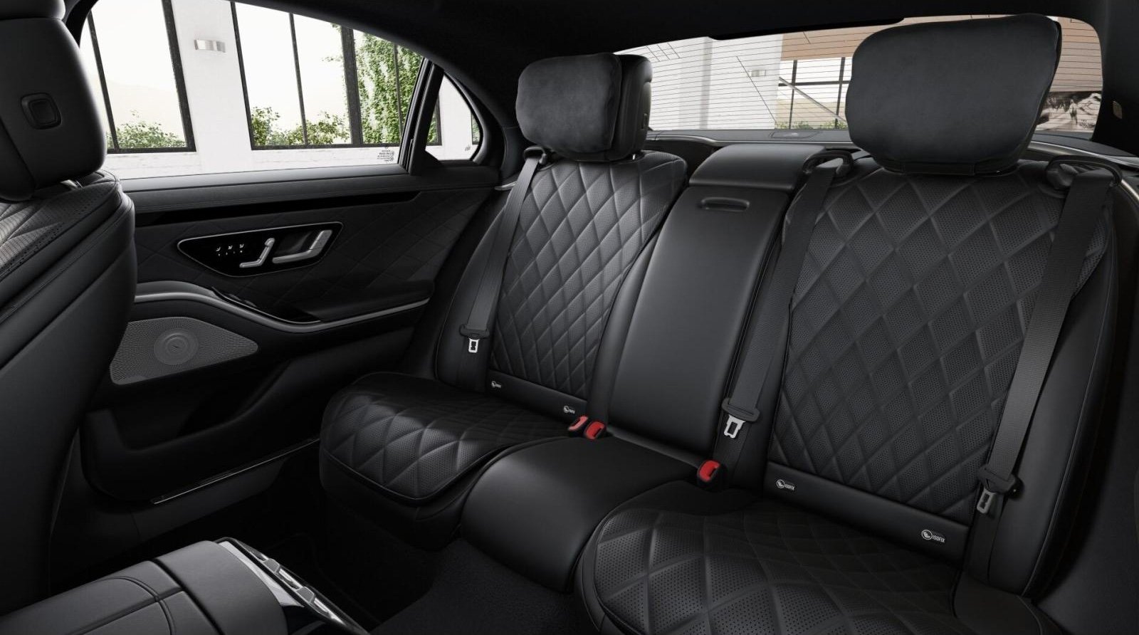Stock image 2026 M Benz S500 Interior back seat